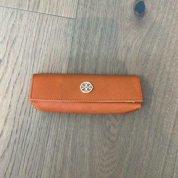 Tory Burch Sunglasses Case (Brand New) - Picture 1 of 2